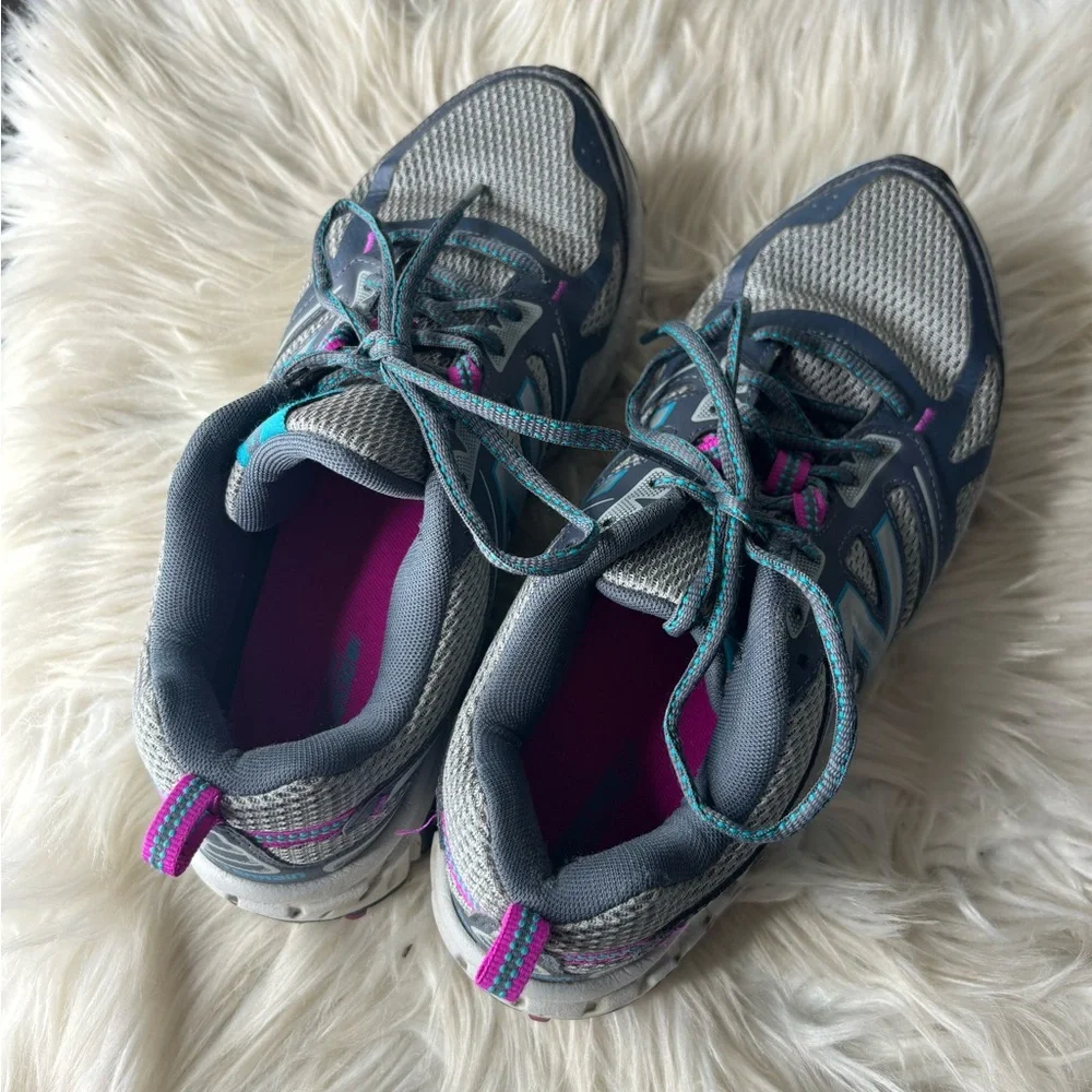 New Balance grey V8 running athletic walking shoes womens 9 - Picture 6 of 6